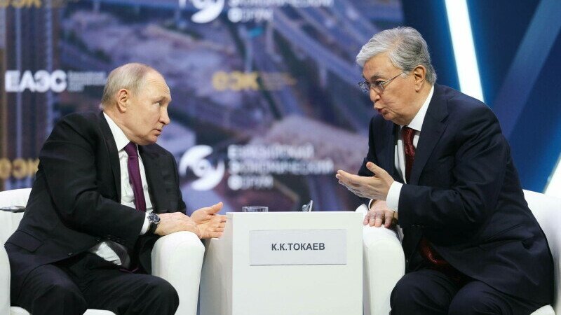  VIDEO Incident incredibil la Moscova. Președintele Kazahstanului a criticat dur Rusia, de față cu Putin. Reacția acestuia