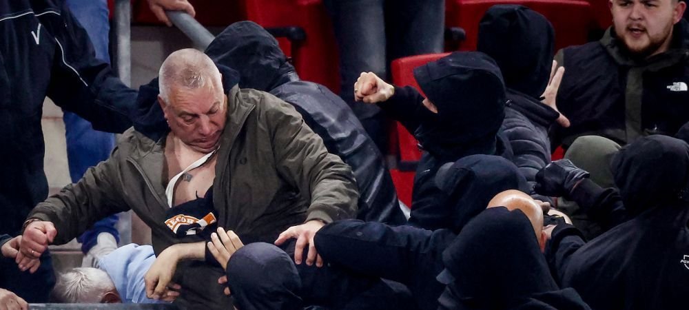 Fotbal: 43 de suporteri ai AZ Alkmaar, interzişi pe stadion după incidentele de la meciul cu West Ham