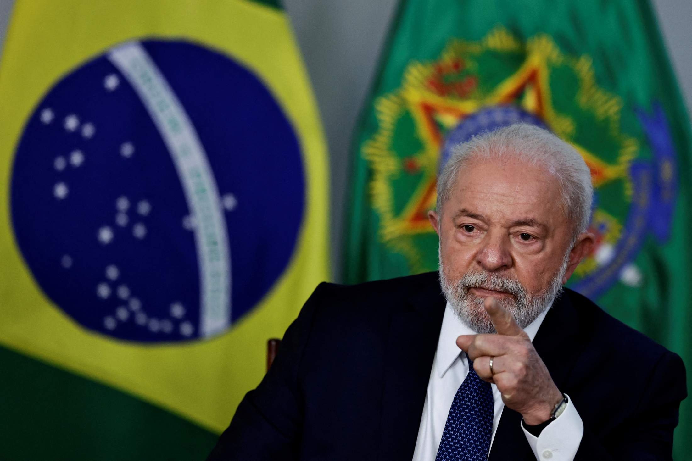  Lula da Silva, preşedintele Braziliei, respinge o invitaţie a lui Putin de a vizita Rusia