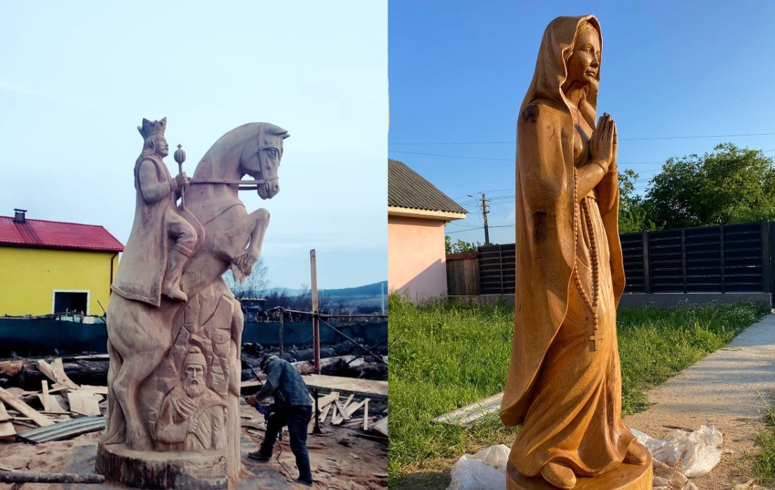  FOTO: Ansamblu de statui şi porţi din lemn în comuna Dobrovăţ