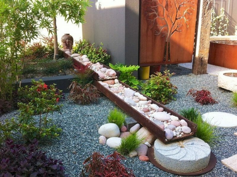  Grădina Zen, de inspirație japoneză