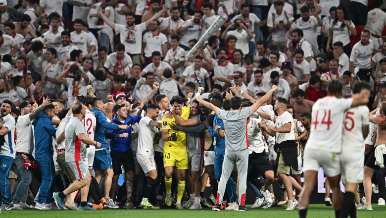  Sevilla a învins AS Roma la lovituri de departajare şi a câştigat Liga Europa