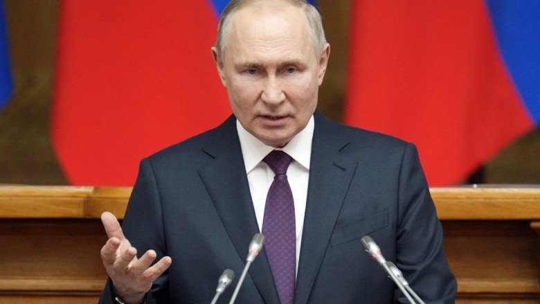  Putin spune că luna viitoare va amplasa arme nucleare în Belarus