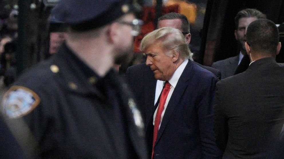  Fostul președinte al SUA, Donald Trump, a fost pus sub arest
