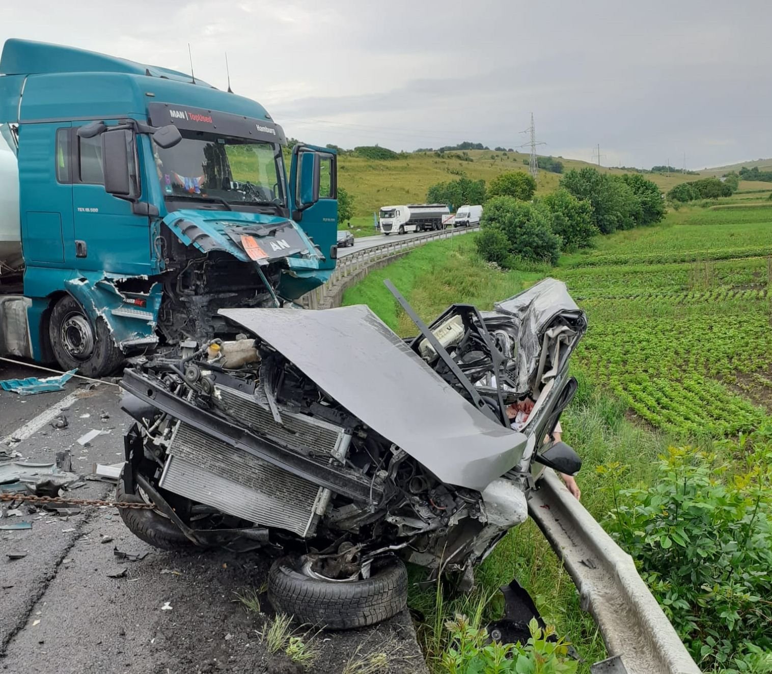  Accident cumplit între Cluj-Napoca și Oradea. Doi tineri au murit – FOTO