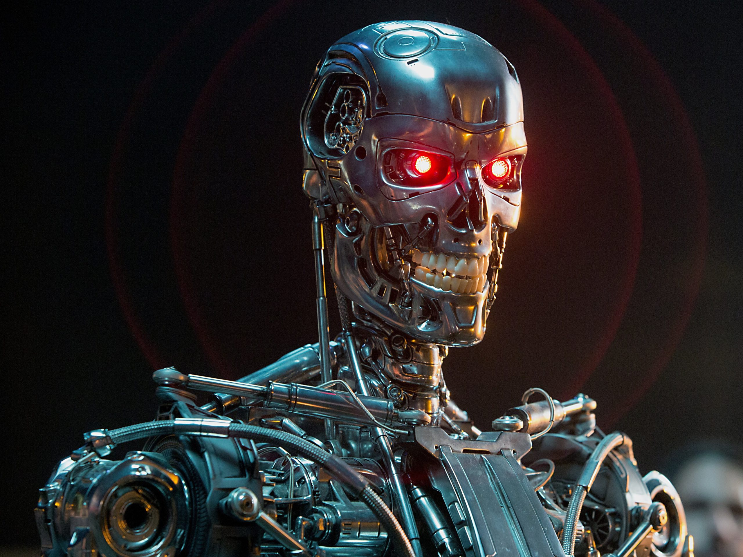  Dacă inteligenţa artificială ar decide să distrugă omenirea, cum ar proceda?