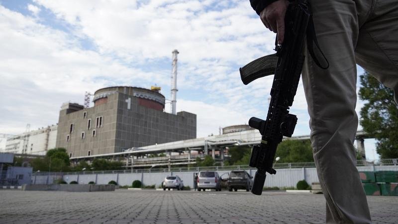  Forțele ruse încep să părăsească cea mai mare centrală nucleară din Europa