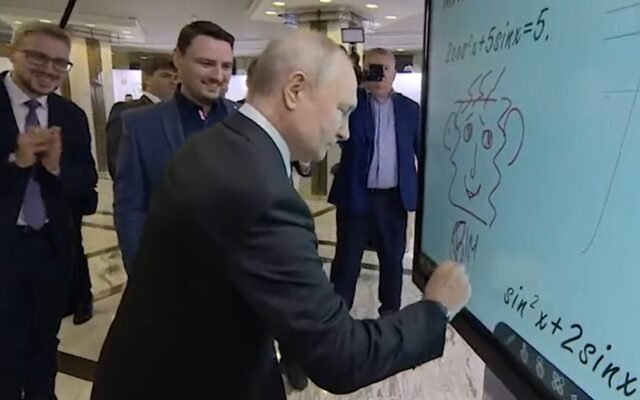  Moment bizar: De ce l-a desenat Vladimir Putin pe Sponge Bob?