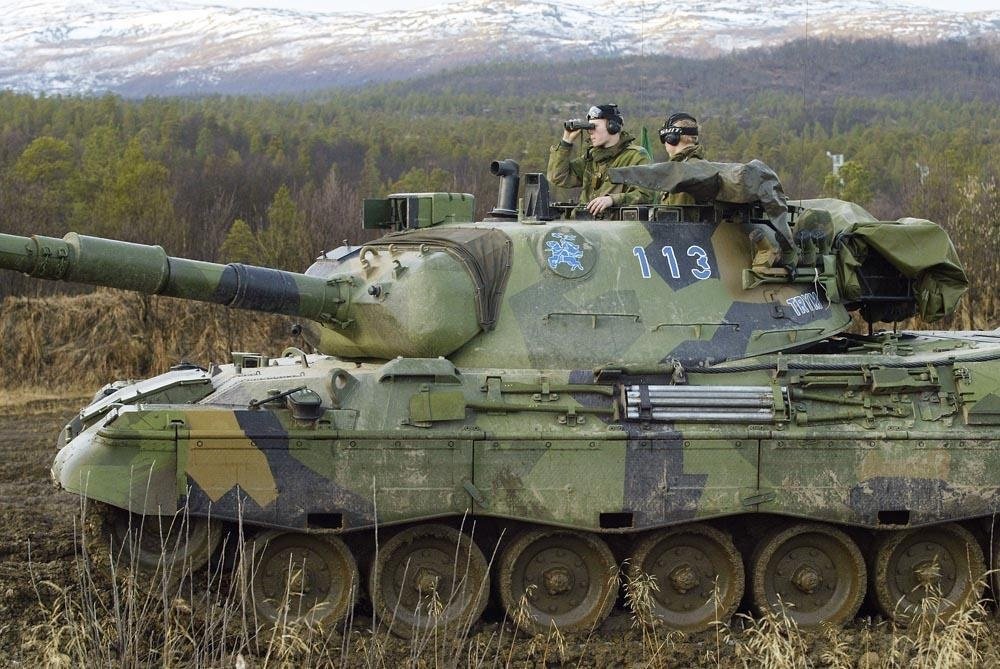  Germania înarmează puternic Ucraina: Noi tancuri, blindate şi sisteme Patriot