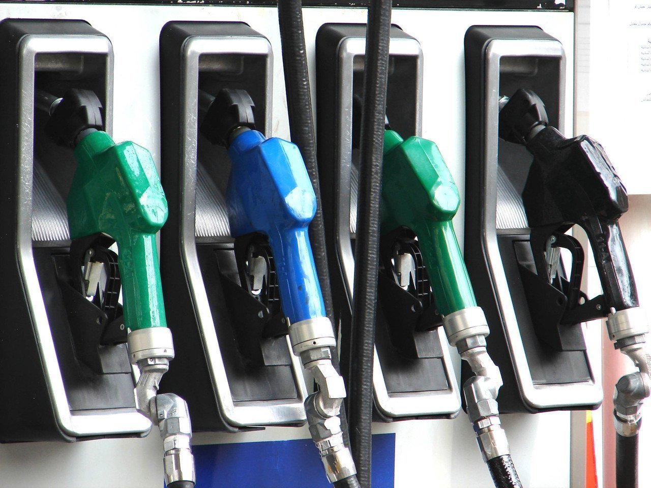  Guvernul Ciolacu se pregăteşte să ne scumpească benzina şi motorina