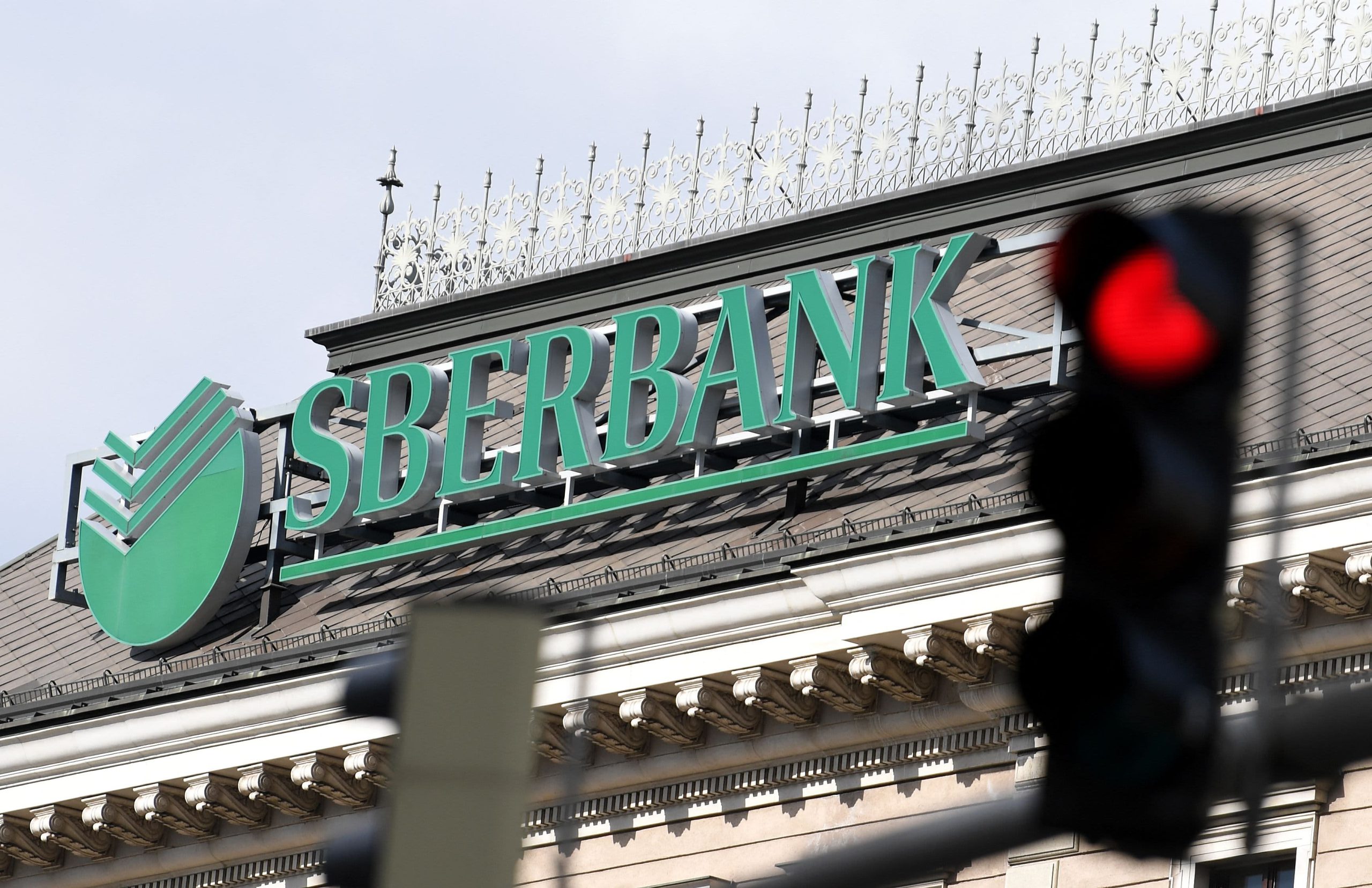  Banca rusă Sberbank i s-a lăudat lui Putin că face anual aproximativ 3 miliarde de dolari din inteligenţa artificială