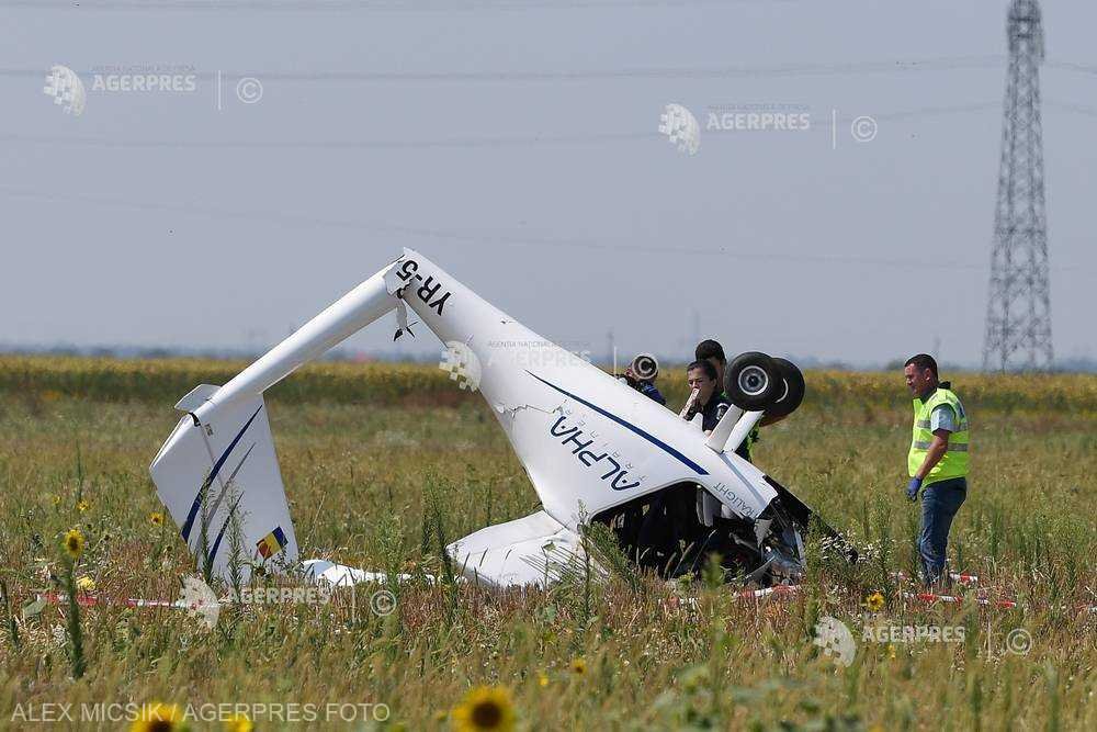  Un avion uşor s-a prăbuşit la Braşov: Pilotul, un bărbat de 56 de ani, a decedat