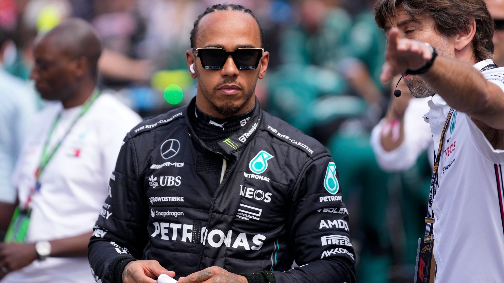  Lewis Hamilton – victorie cu trei miimi de secundă în faţa lui Verstappen şi pole-position surprinzător la Hungaroring
