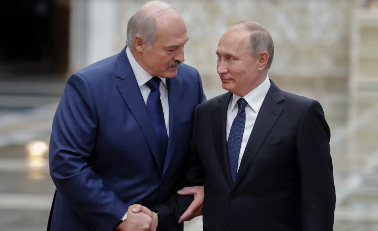  Glumele lui Lukaşenko cu Putin: Preşedintele Belarusului spune că luptătorii Wagner îl „stresează” pentru că vor să meargă în Polonia