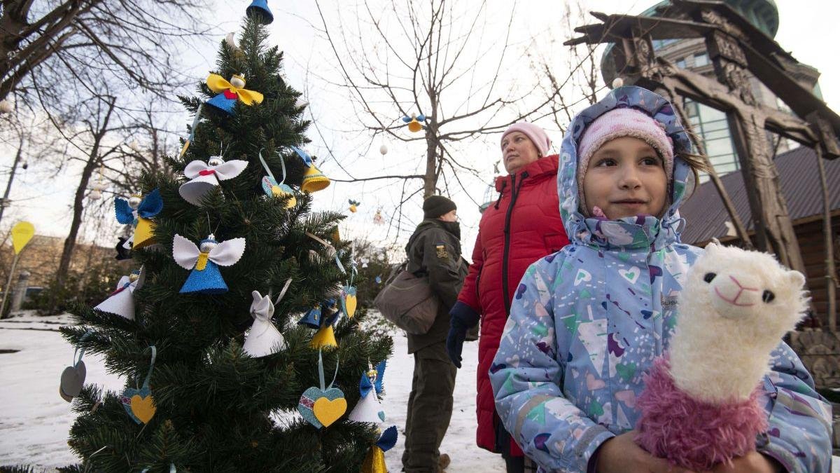  Ucraina îşi mută prin lege Crăciunul de la 7 ianuarie la 25 decembrie
