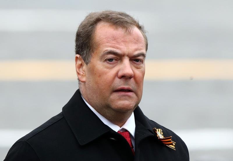  Medvedev: Va trebui să folosim o armă nucleară dacă ofensiva ucrainenilor va avea succes