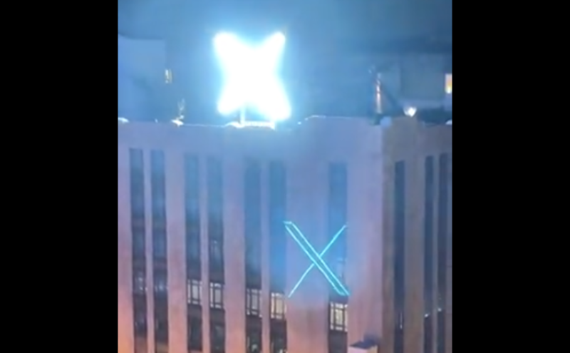  VIDEO X-ul gigantic al lui Elon Musk îi zăpăcește de cap pe locuitorii din San Francisco. A început o investigație oficială