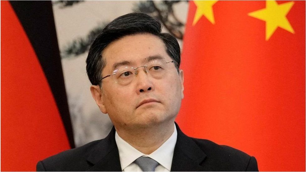  Fostul ministru de externe al Chinei a dispărut, iar soarta lui continuă să fie un mister