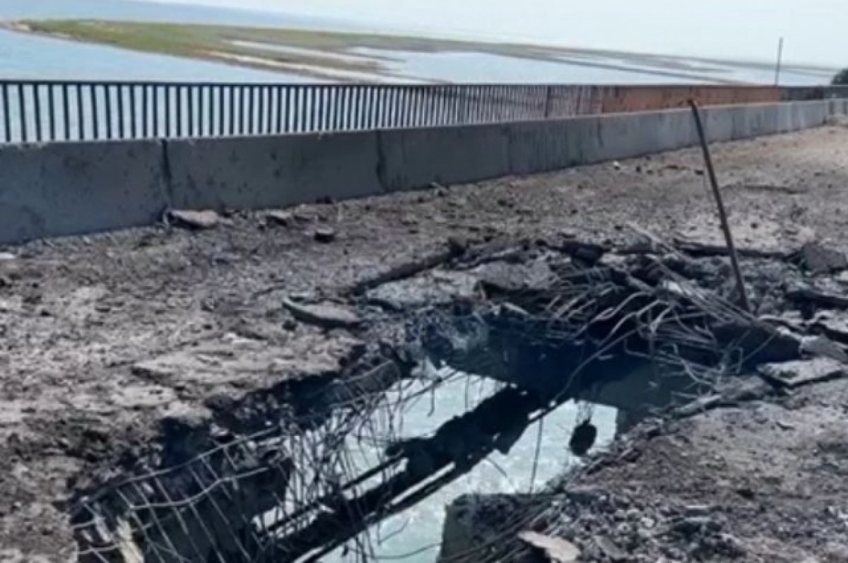  Kievul a lovit mai multe poduri rutiere dintre Crimeea și Ucraina ocupată
