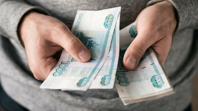  Jale la Moscova: Rubla se schimbă pentru mai puţin de un cent american