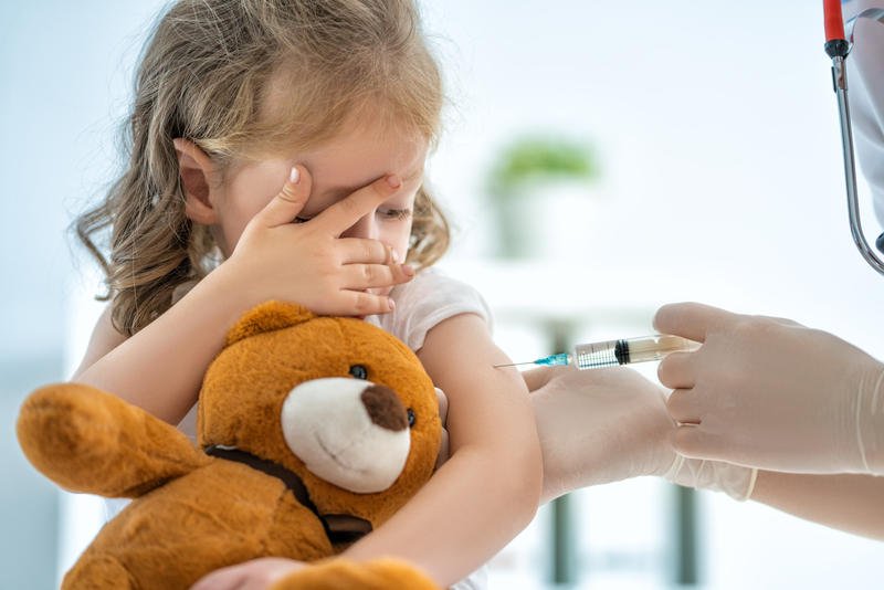  Ministerul Sănătăţii: Vaccinarea nu este şi nu devine obligatorie