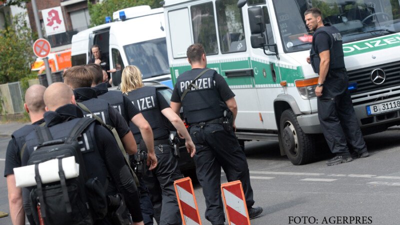  Un adolescent înarmat cu un cuţit a rănit la şcoală un băiat în vârstă de opt ani, în Germania