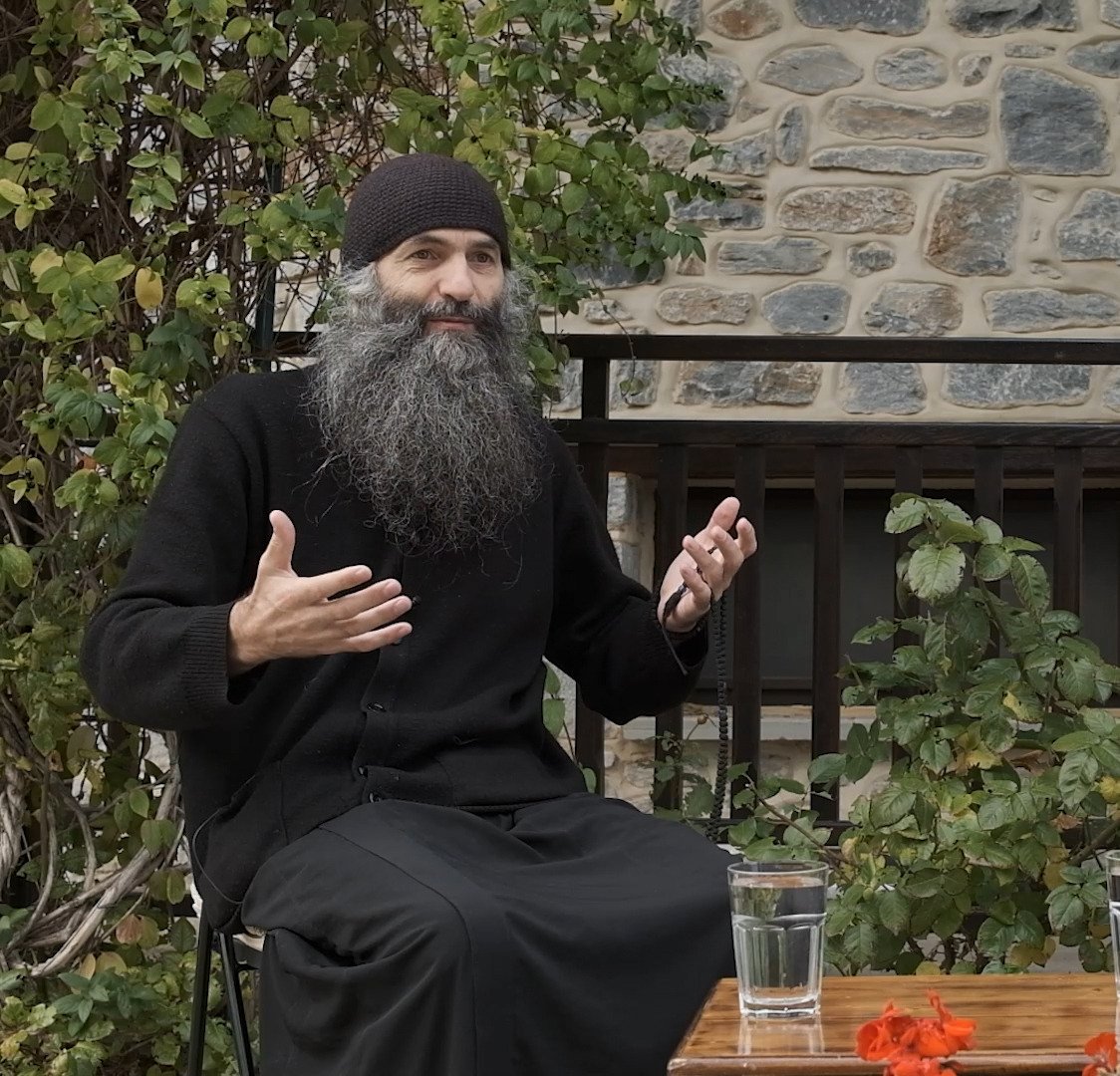  Un preot de la Muntele Athos va vorbi la Iași despre credință, nădejde și dragoste