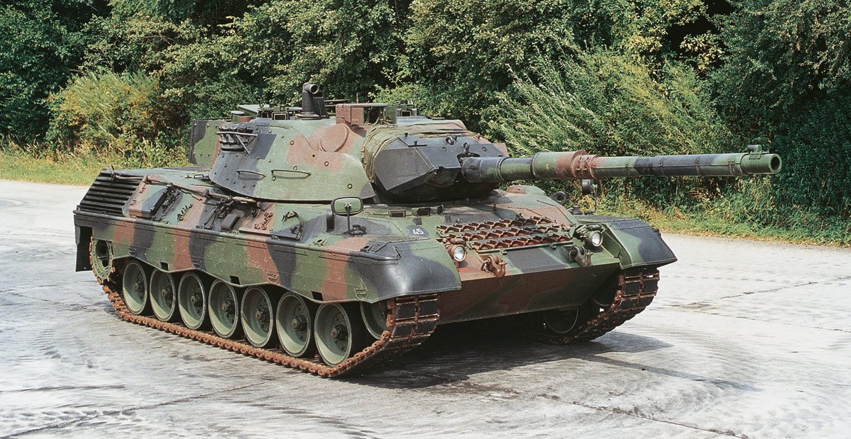  Primele tancuri Leopard 1 au ajuns în Ucraina, anunţă forţele armate daneze