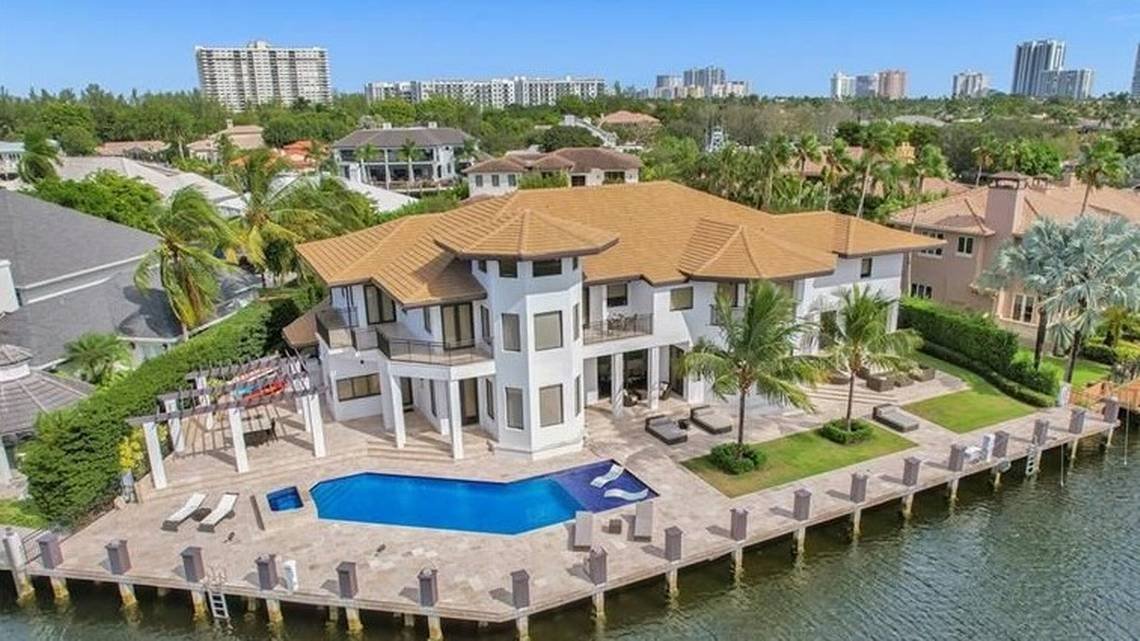  Lionel Messi şi-a achiziţionat o vilă de 10 milioane de euro în apropiere de Miami