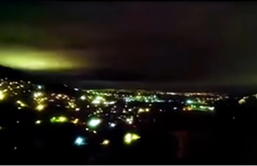 Lumini ciudate au fost observate pe cer în videoclipurile care surprind cutremurul din Maroc