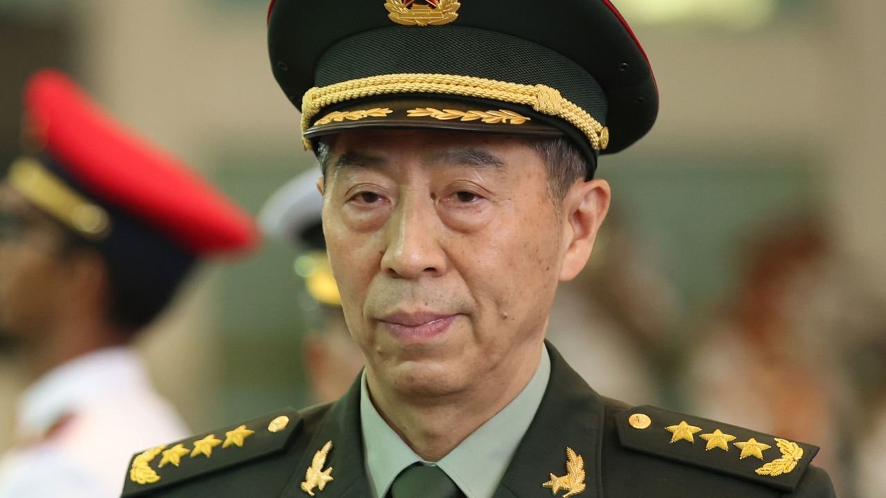  Ministrul chinez al apărării este investigat pentru corupţie în cazul unor achiziţii publice
