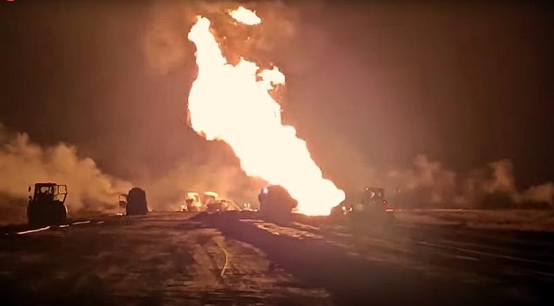  ISU: Explozia pe şantierul A7 s-a produs din cauza fisurării magistralei de transport gaze naturale şi apariţiei scânteilor mecanice