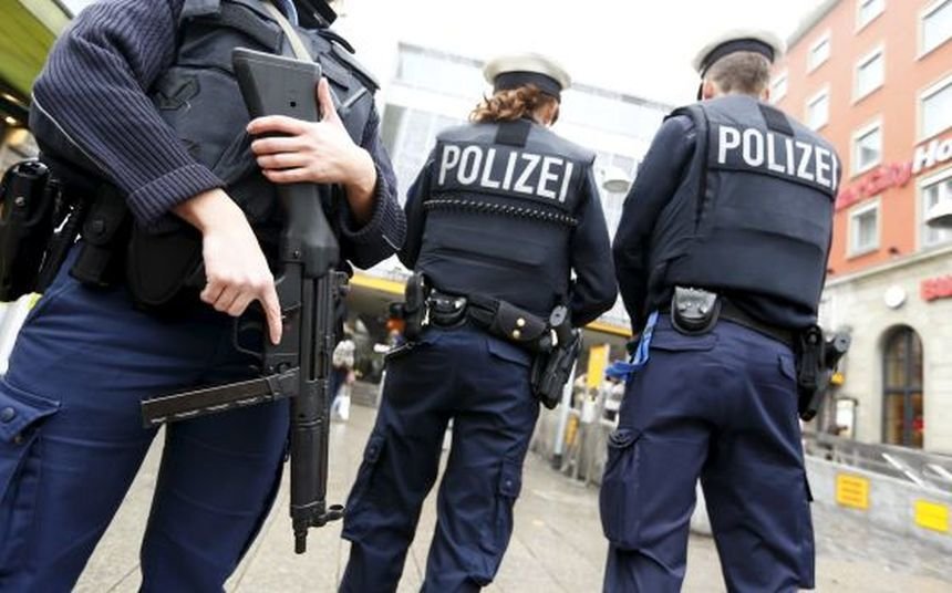  Poliţiştii germani se opun controalelor la graniţa cu Polonia şi Republica Cehă