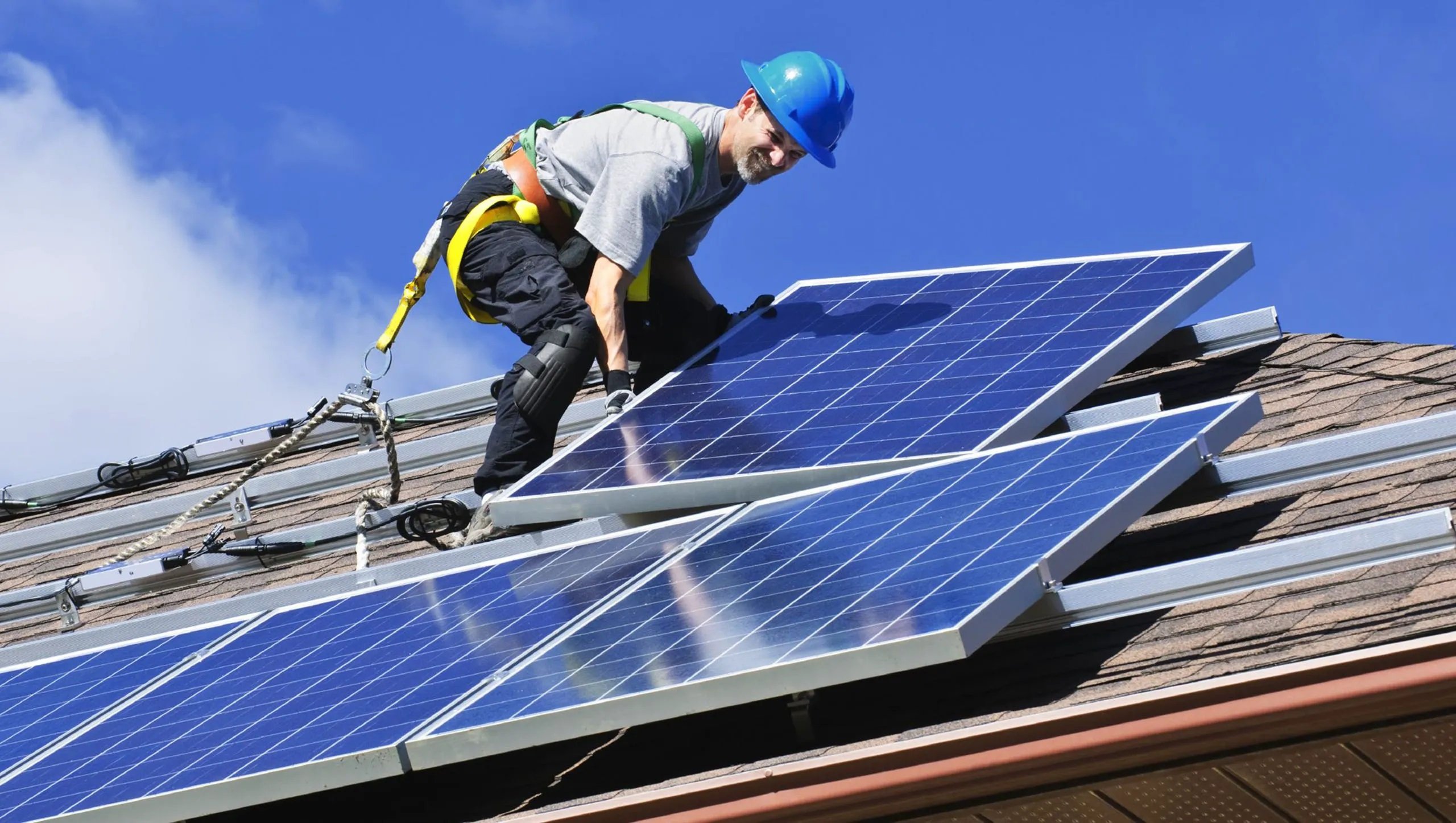  Programul Casa Verde Fotovoltaice 2023, suspendat printr-o decizie a Curţii de Apel Oradea