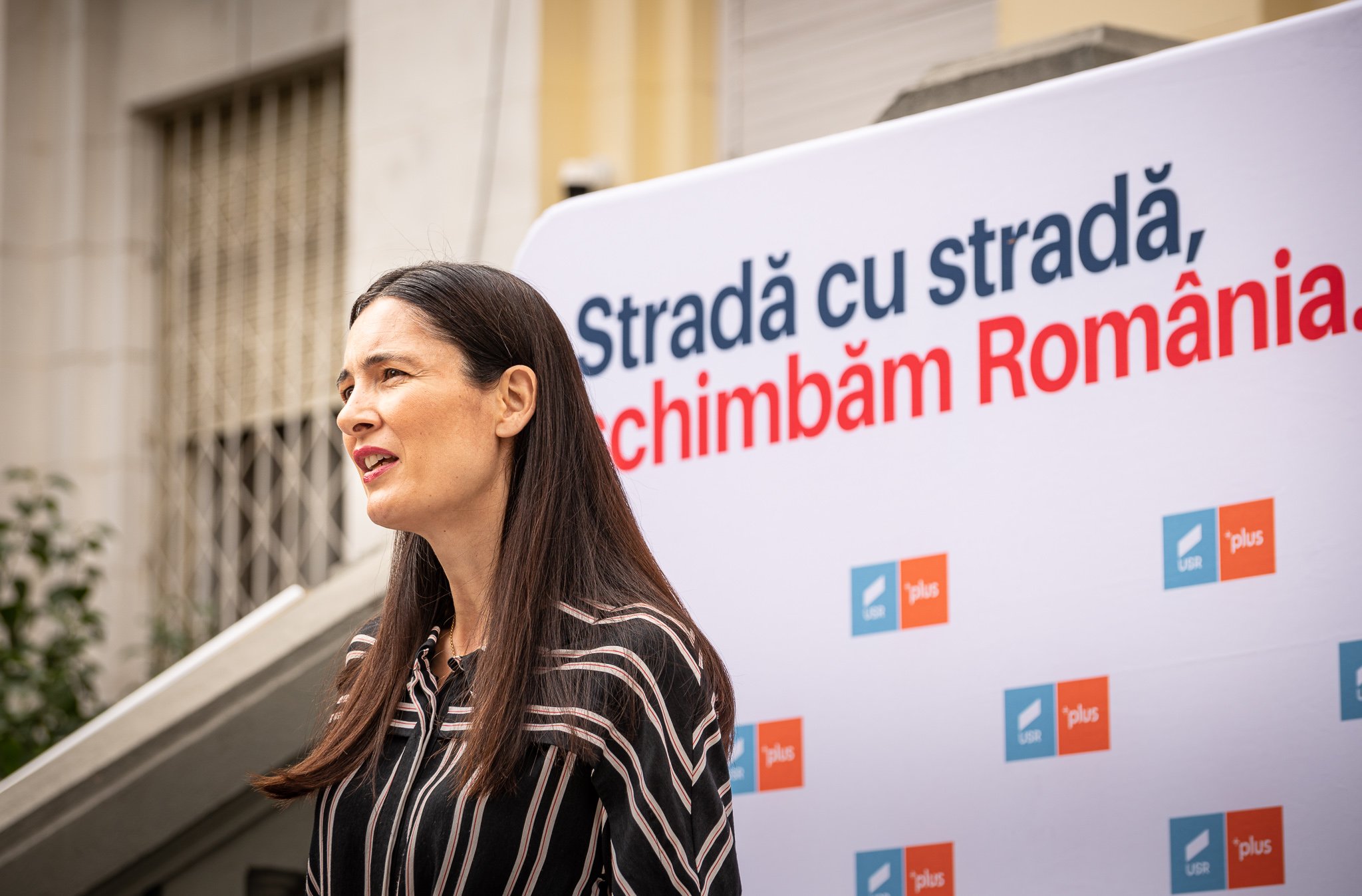  Primărița  Clotilde Armand, amendată pentru că circula cu viteză prin București