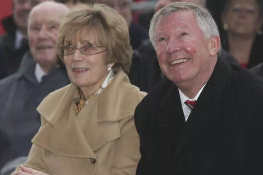  A încetat din viaţă soţia lui Alex Ferguson. Mesajul clubului Manchester United