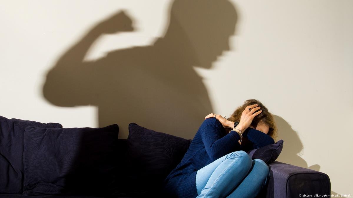  Iaşul, locul 16 la violenţă domestică: pandemia ne-a mai calmat. Unde sunt cei mai mulţi bărbaţi bătuţi în soţii?