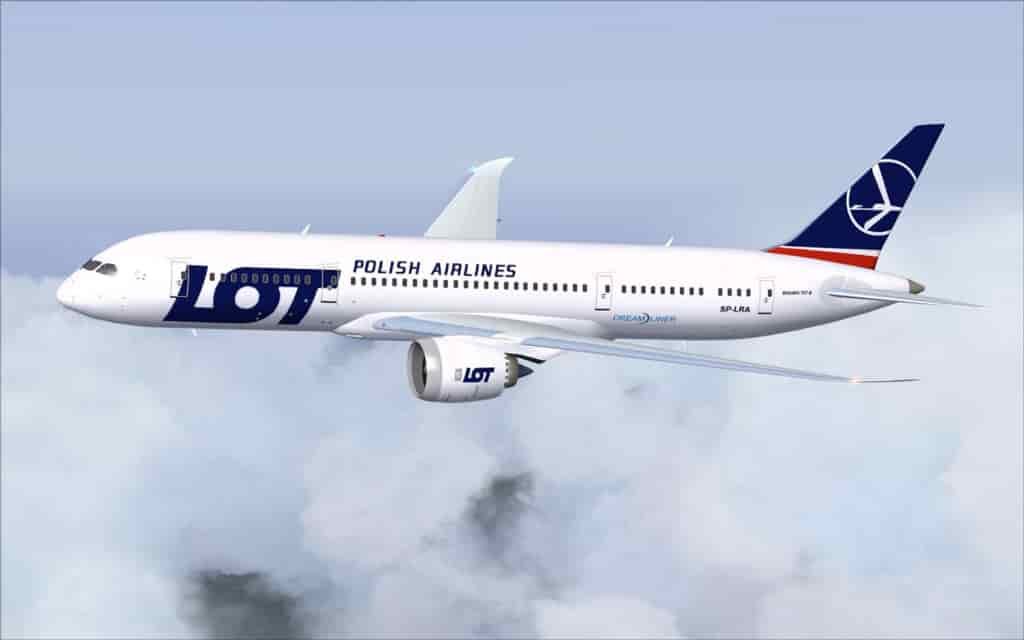  Compania LOT Polish Airways anunţă că vrea să lanseze curse de la Aeroportul Iaşi