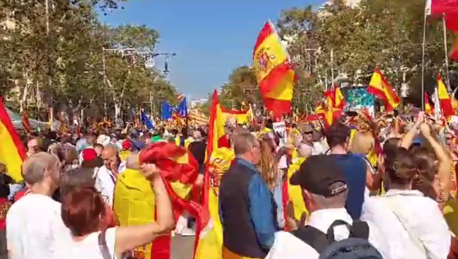  Manifestaţie la Barcelona împotriva unei posibile amnistii pentru independentiştii catalani