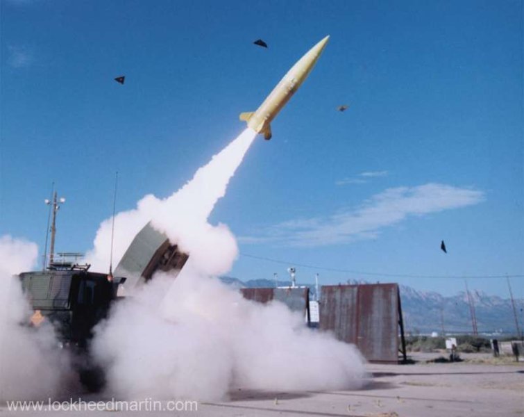  Ucrainenii lovesc forţele ruse cu rachete americane cu rază lungă de acţiune (presă)