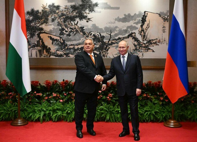  VIktor Orban, premierul Ungariei, entuziasmat că a dat mâna cu Putin în China