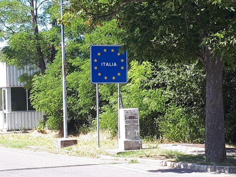  Italia restabileşte controalele la frontiera cu Slovenia, invocând riscul de atentate