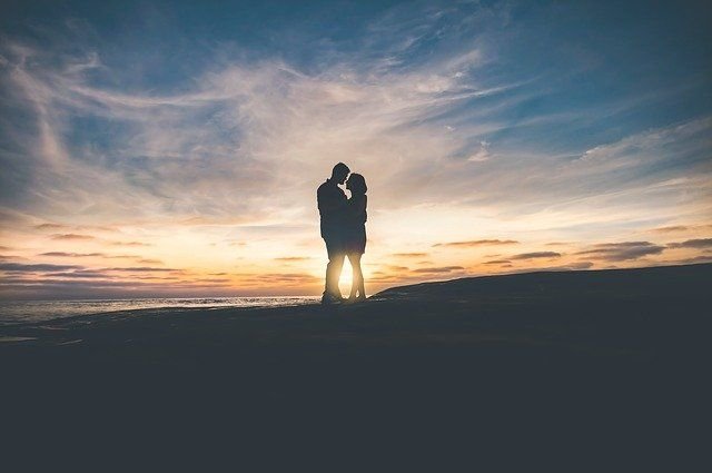  Analiza îndrăgostirii – Un reputat economist ieşean disecă din toate unghiurile acest sentiment nedefinit