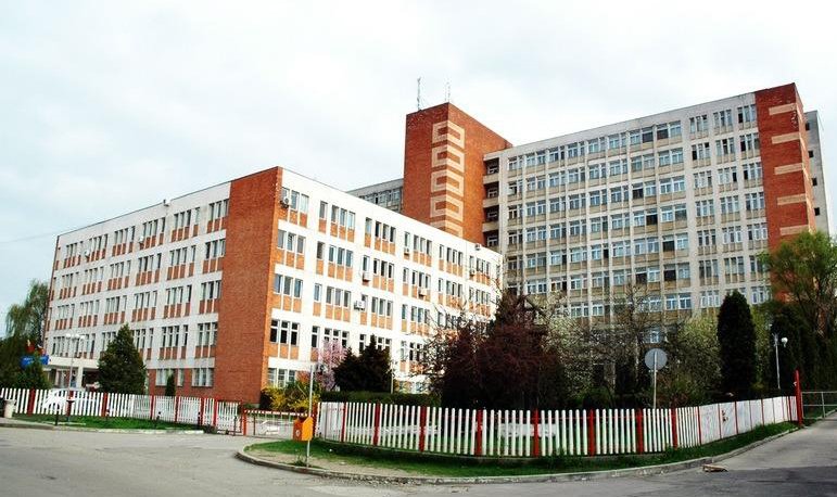  Trei doctoriţe s-au luat la bătaie într-una dintre secţiile Spitalului Județean Oradea