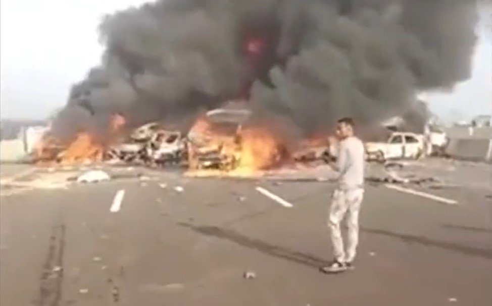  Accident groaznic pe autostradă: 35 de persoane au murit, 18 fiind carbonizate