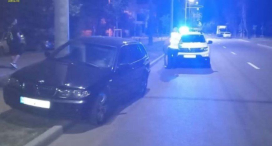  Tentativă de răpire pe o stradă din Iași. Trei indivizi cu un BMW ridicați de poliția locală