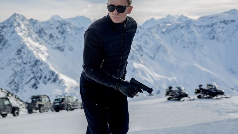  LVMH cumpără marca de ochelari de lux care a produs ochelari de soare pentru James Bond