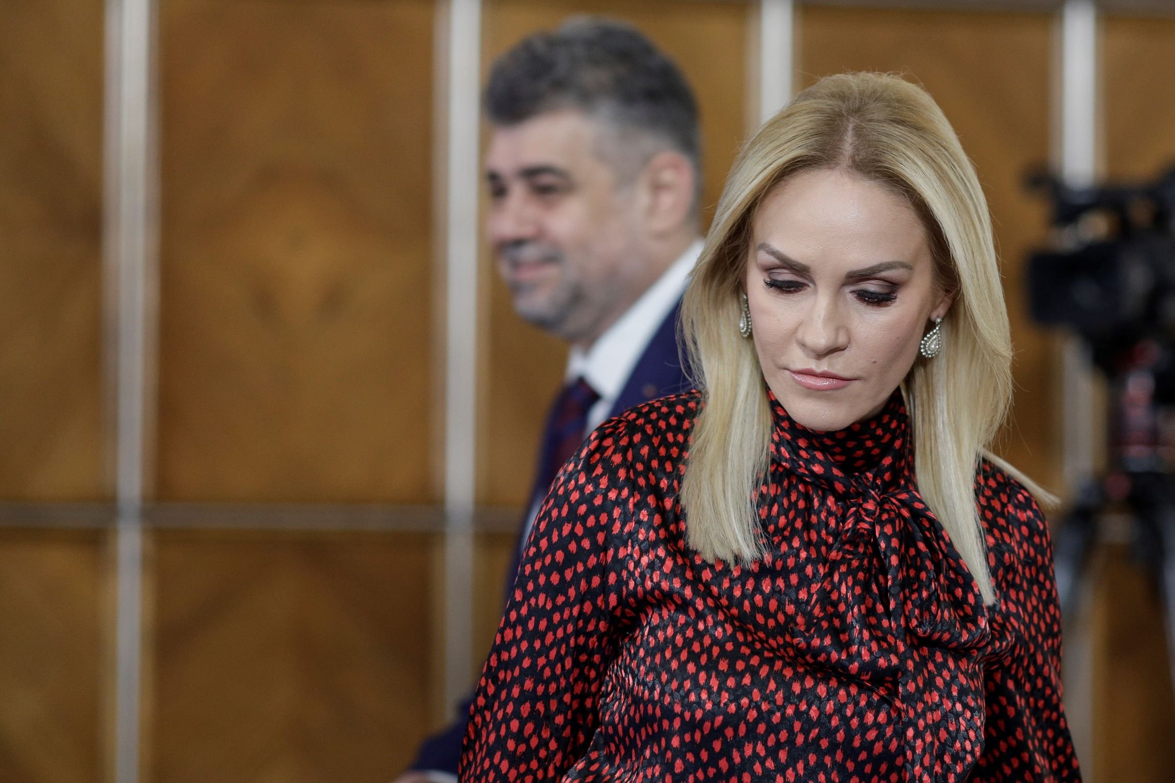  Gabriela Firea abia revenită în PSD îşi ameninţă prietenii de la România TV că-i va acţiona în justiţie