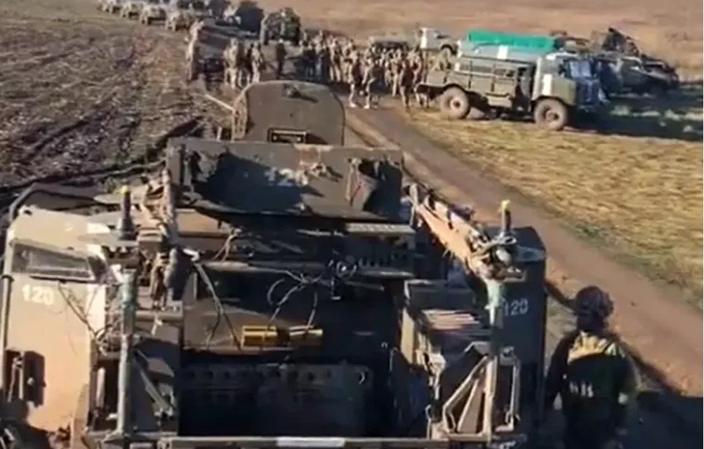  Bloggeri ruşi susţin că trupele ucrainene ar fi transferat blindate peste Nipru, pe malul stâng în regiunea Herson