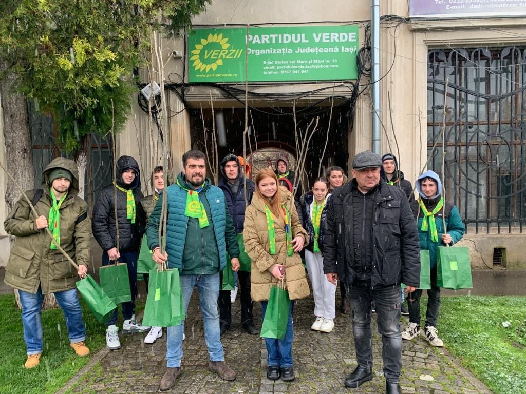  Partidul Verde din Iaşi, la un pas de evacuare dintr-un sediu central în care stă fără contract